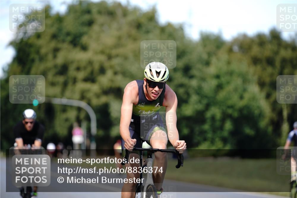 07.09.2025 - 19. Norderstedt Triathlon Michael Burmester http://msf.ph/oto/8836374 07.09.2025 14:04:24 Radfahren 400, 879, 996, 1026, 1462 meine-sportfotos.de