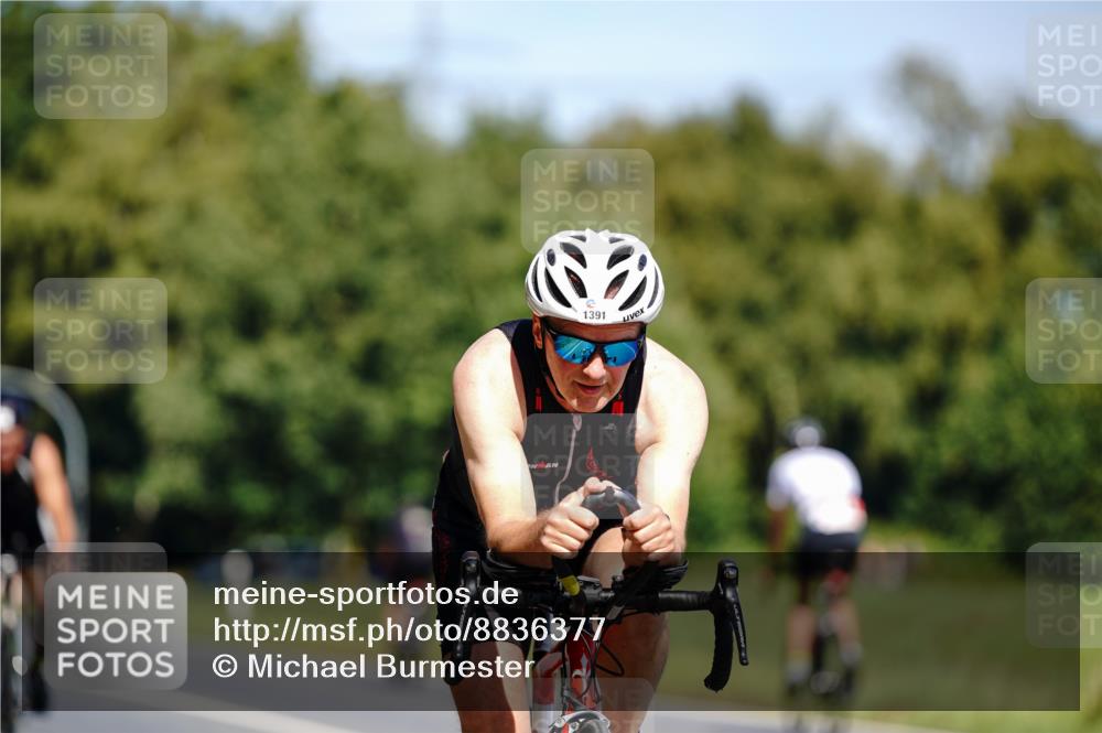 07.09.2025 - 19. Norderstedt Triathlon Michael Burmester http://msf.ph/oto/8836377 07.09.2025 12:43:18 Radfahren 159, 1391 meine-sportfotos.de