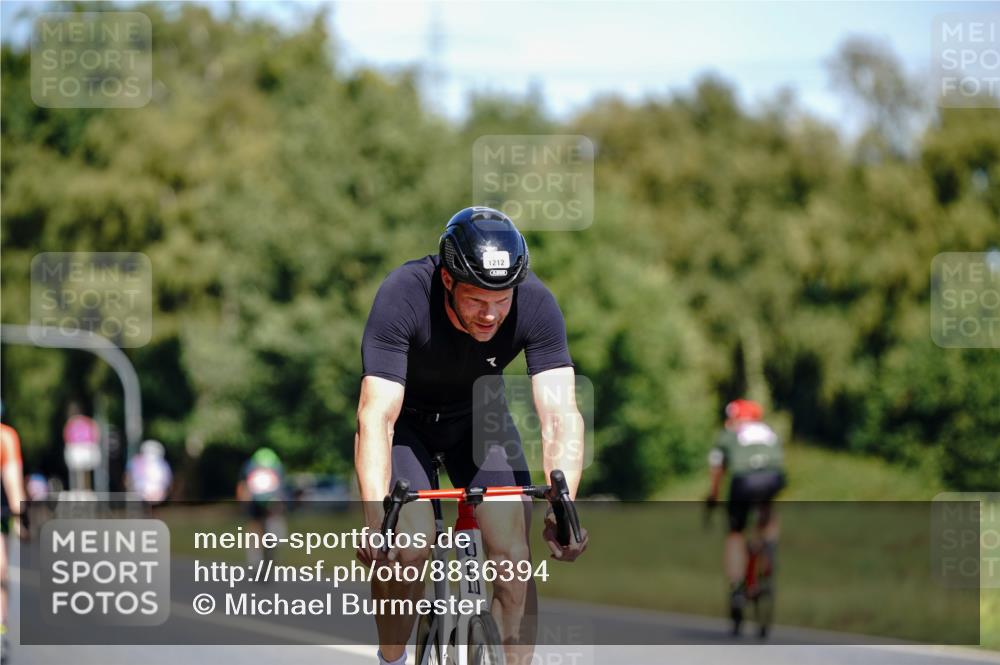 07.09.2025 - 19. Norderstedt Triathlon Michael Burmester http://msf.ph/oto/8836394 07.09.2025 12:43:35 Radfahren 1212, 1337 meine-sportfotos.de