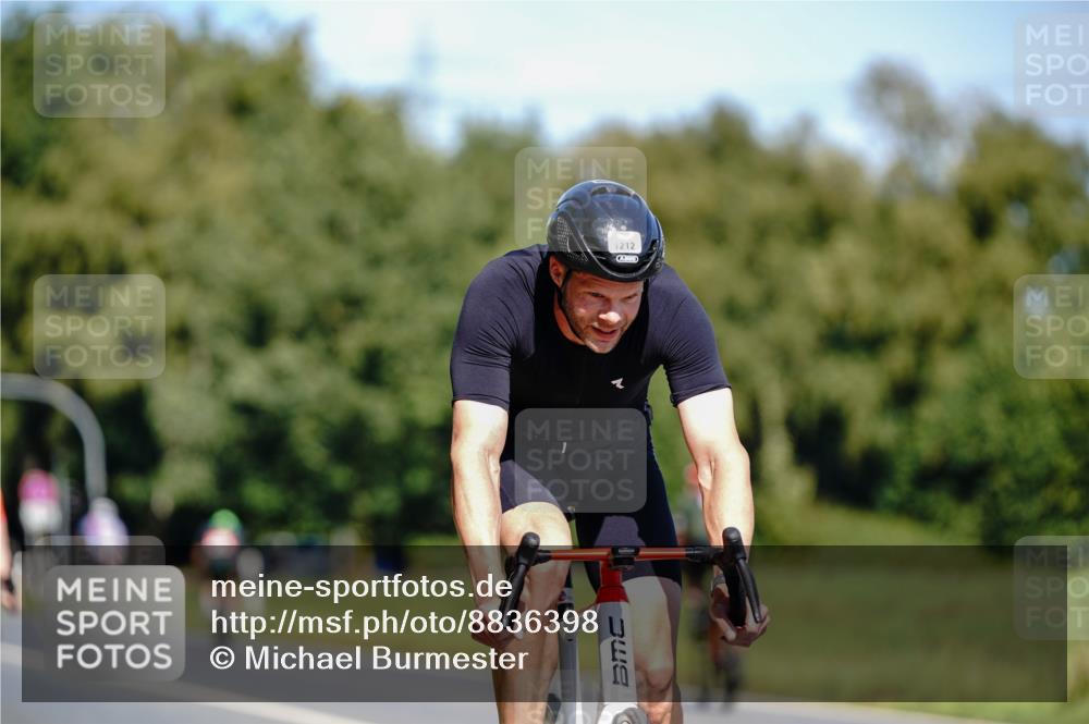 07.09.2025 - 19. Norderstedt Triathlon Michael Burmester http://msf.ph/oto/8836398 07.09.2025 12:43:35 Radfahren 1212, 1337 meine-sportfotos.de