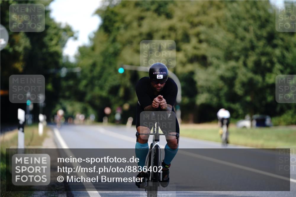 07.09.2025 - 19. Norderstedt Triathlon Michael Burmester http://msf.ph/oto/8836402 07.09.2025 14:04:52 Radfahren 958, 972 meine-sportfotos.de