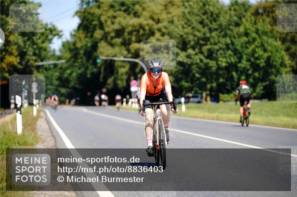 07.09.2025 - 19. Norderstedt Triathlon Michael Burmester http://msf.ph/oto/8836403 07.09.2025 12:43:36 Radfahren 1212, 1337 meine-sportfotos.de