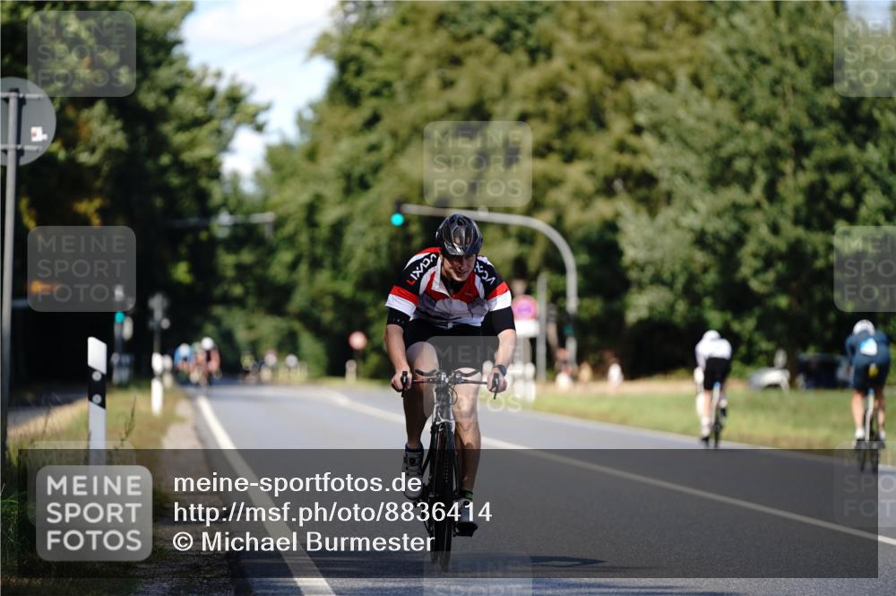 07.09.2025 - 19. Norderstedt Triathlon Michael Burmester http://msf.ph/oto/8836414 07.09.2025 14:05:16 Radfahren 427 meine-sportfotos.de