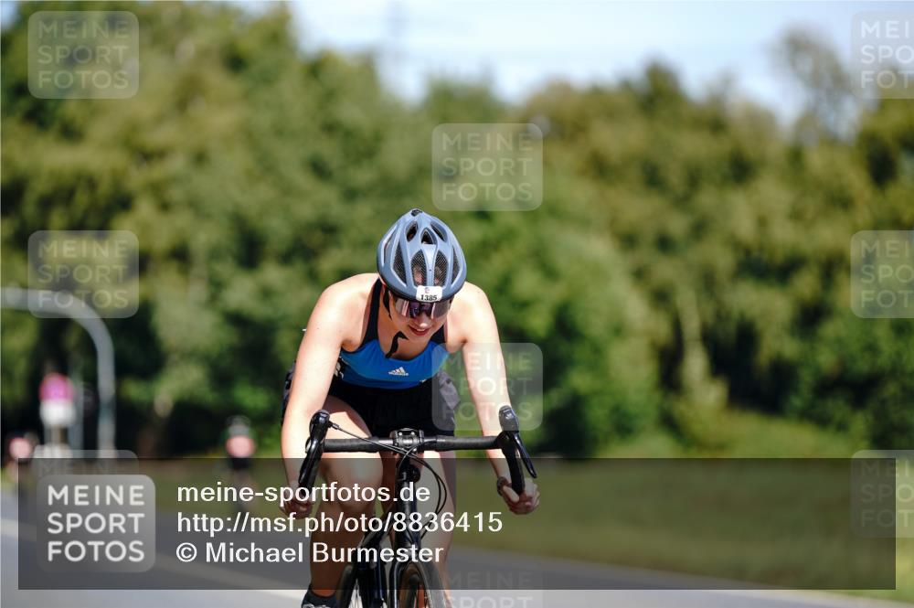 07.09.2025 - 19. Norderstedt Triathlon Michael Burmester http://msf.ph/oto/8836415 07.09.2025 12:43:51 Radfahren 1385 meine-sportfotos.de