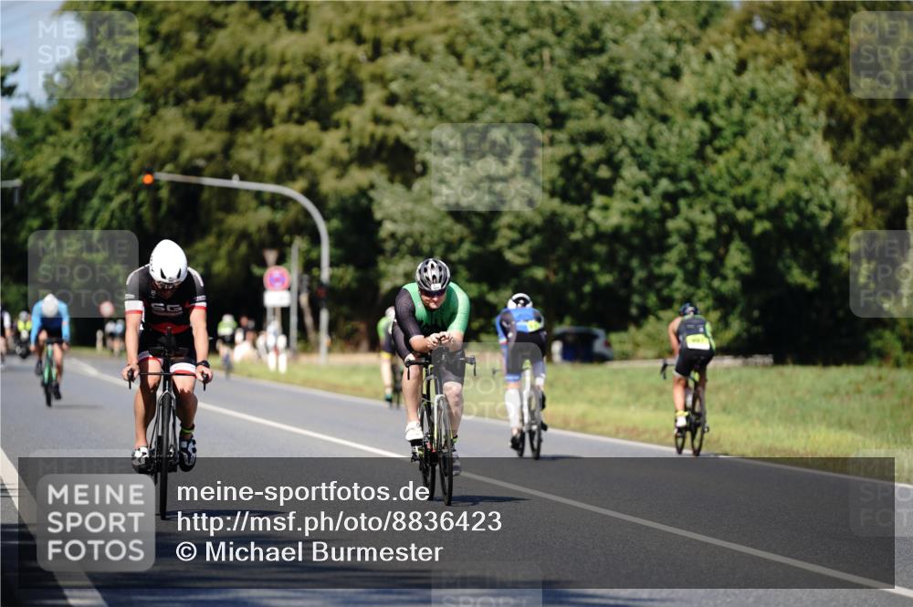 07.09.2025 - 19. Norderstedt Triathlon Michael Burmester http://msf.ph/oto/8836423 07.09.2025 14:05:29 Radfahren 982, 1034 meine-sportfotos.de