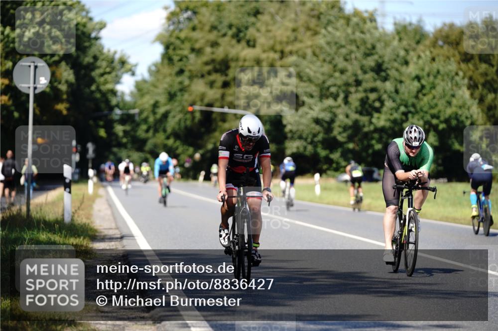 07.09.2025 - 19. Norderstedt Triathlon Michael Burmester http://msf.ph/oto/8836427 07.09.2025 14:05:30 Radfahren 982, 1034 meine-sportfotos.de