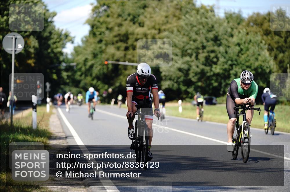 07.09.2025 - 19. Norderstedt Triathlon Michael Burmester http://msf.ph/oto/8836429 07.09.2025 14:05:30 Radfahren 982, 1034 meine-sportfotos.de