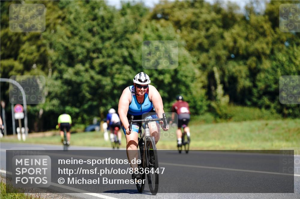 07.09.2025 - 19. Norderstedt Triathlon Michael Burmester http://msf.ph/oto/8836447 07.09.2025 12:44:27 Radfahren 742 meine-sportfotos.de