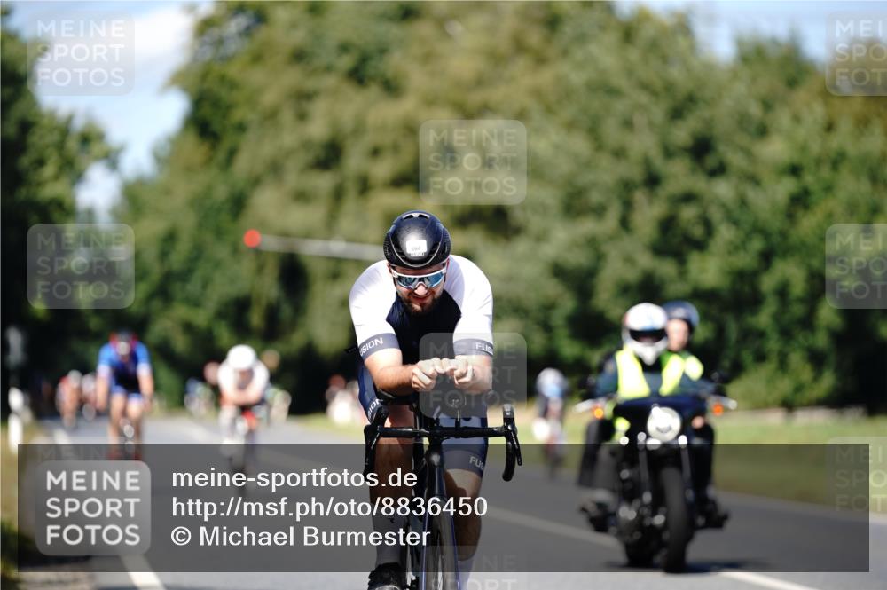 07.09.2025 - 19. Norderstedt Triathlon Michael Burmester http://msf.ph/oto/8836450 07.09.2025 14:05:42 Radfahren 364, 420, 422 meine-sportfotos.de