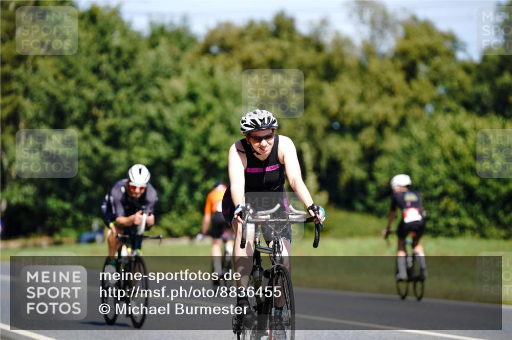 07.09.2025 - 19. Norderstedt Triathlon Michael Burmester http://msf.ph/oto/8836455 07.09.2025 12:44:30 Radfahren 250, 307, 742 meine-sportfotos.de