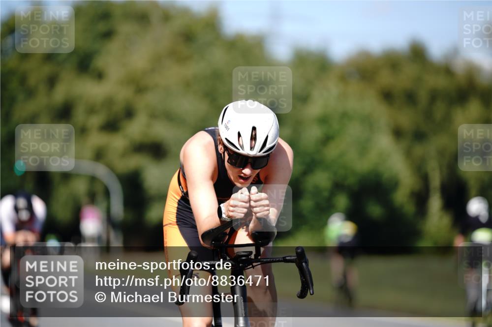 07.09.2025 - 19. Norderstedt Triathlon Michael Burmester http://msf.ph/oto/8836471 07.09.2025 14:05:54 Radfahren 1001, 1401 meine-sportfotos.de