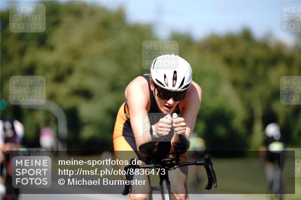 07.09.2025 - 19. Norderstedt Triathlon Michael Burmester http://msf.ph/oto/8836473 07.09.2025 14:05:54 Radfahren 1001, 1401 meine-sportfotos.de