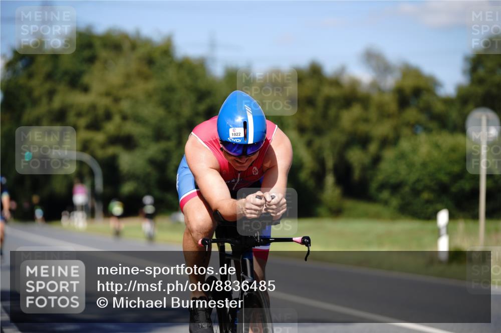 07.09.2025 - 19. Norderstedt Triathlon Michael Burmester http://msf.ph/oto/8836485 07.09.2025 14:05:58 Radfahren 382, 1022, 1401 meine-sportfotos.de