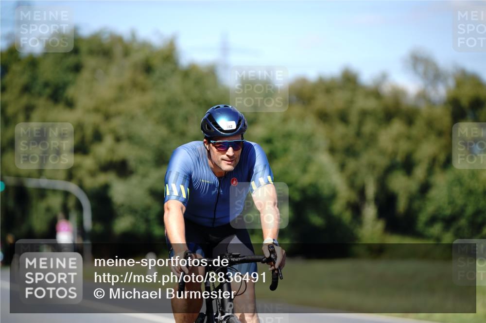 07.09.2025 - 19. Norderstedt Triathlon Michael Burmester http://msf.ph/oto/8836491 07.09.2025 14:06:01 Radfahren 382, 1022 meine-sportfotos.de
