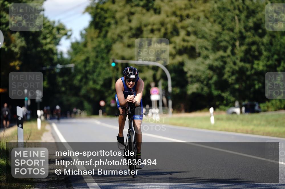 07.09.2025 - 19. Norderstedt Triathlon Michael Burmester http://msf.ph/oto/8836494 07.09.2025 14:06:04 Radfahren 382, 1042 meine-sportfotos.de