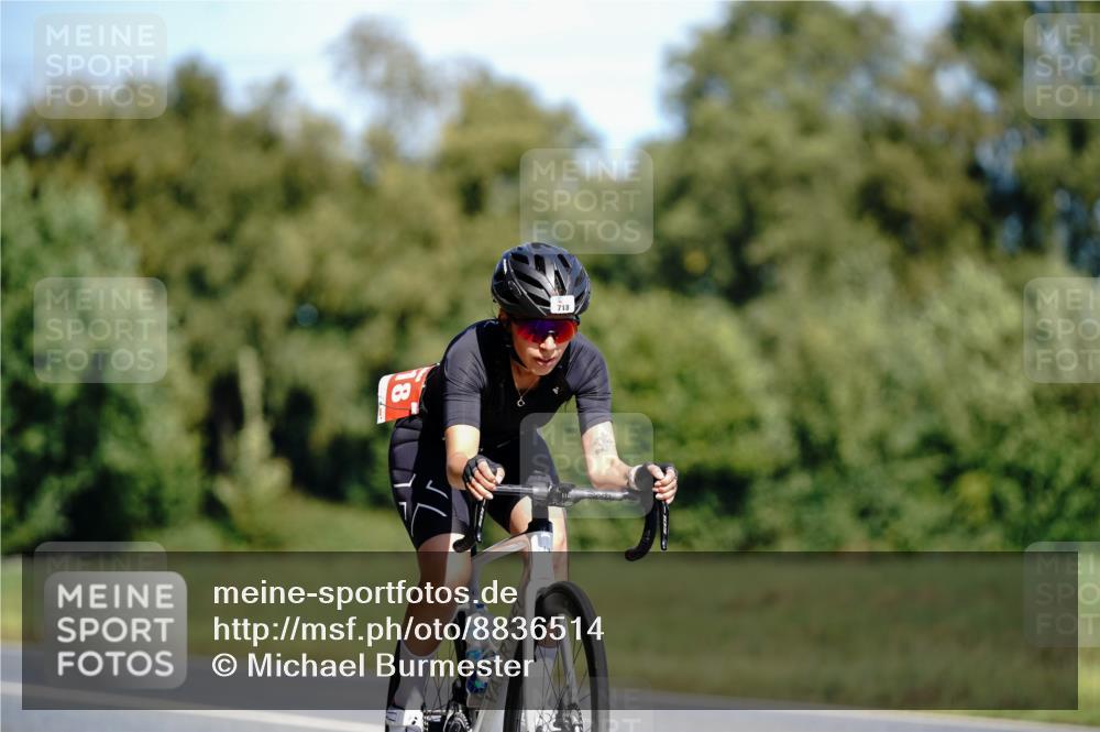 07.09.2025 - 19. Norderstedt Triathlon Michael Burmester http://msf.ph/oto/8836514 07.09.2025 12:46:50 Radfahren 718 meine-sportfotos.de
