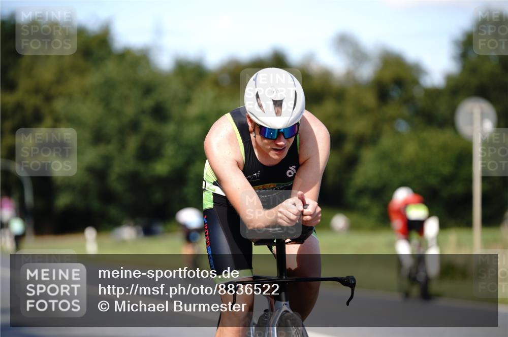07.09.2025 - 19. Norderstedt Triathlon Michael Burmester http://msf.ph/oto/8836522 07.09.2025 14:06:24 Radfahren 398, 993, 1009 meine-sportfotos.de