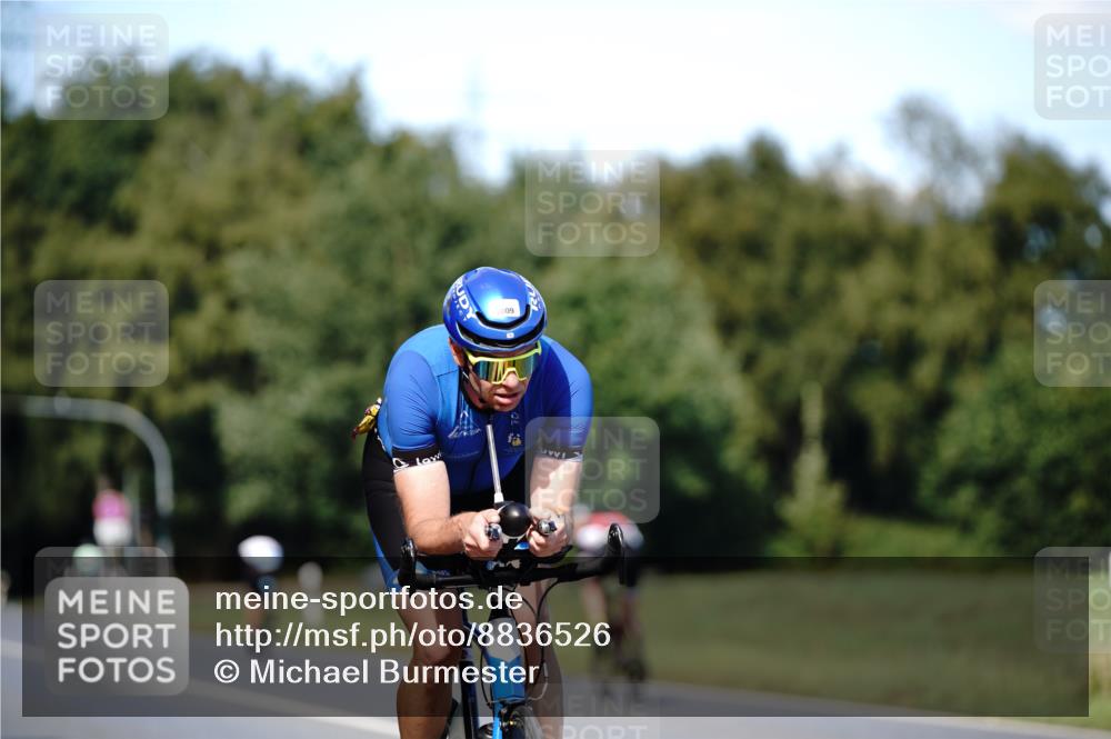 07.09.2025 - 19. Norderstedt Triathlon Michael Burmester http://msf.ph/oto/8836526 07.09.2025 14:06:26 Radfahren 398, 411, 993, 1009 meine-sportfotos.de