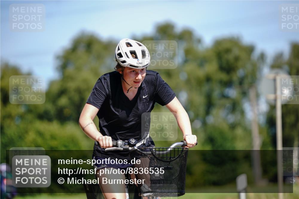 07.09.2025 - 19. Norderstedt Triathlon Michael Burmester http://msf.ph/oto/8836535 07.09.2025 12:47:15 Radfahren 345, 1260 meine-sportfotos.de