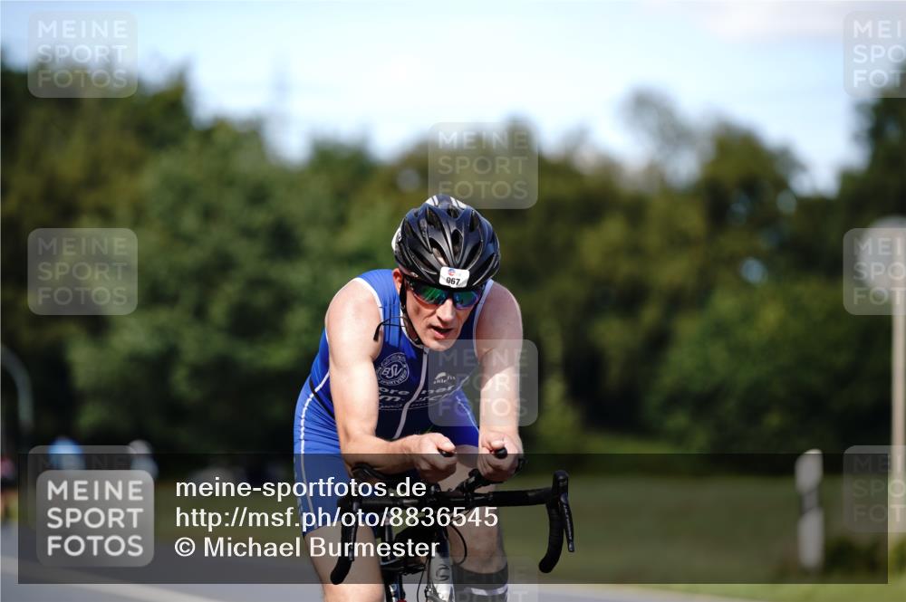 07.09.2025 - 19. Norderstedt Triathlon Michael Burmester http://msf.ph/oto/8836545 07.09.2025 14:06:31 Radfahren 411, 967 meine-sportfotos.de