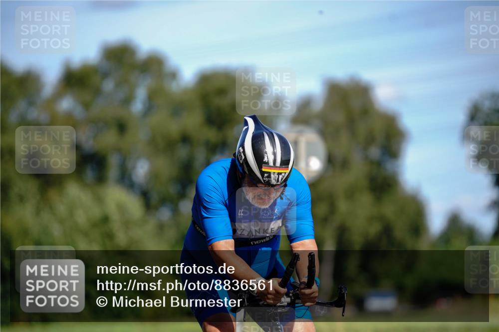 07.09.2025 - 19. Norderstedt Triathlon Michael Burmester http://msf.ph/oto/8836561 07.09.2025 12:47:46 Radfahren 318, 825 meine-sportfotos.de