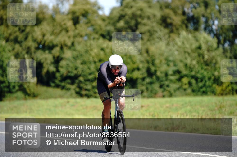 07.09.2025 - 19. Norderstedt Triathlon Michael Burmester http://msf.ph/oto/8836564 07.09.2025 12:47:48 Radfahren 318, 825, 1396 meine-sportfotos.de