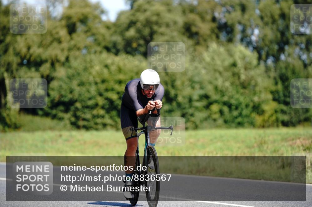 07.09.2025 - 19. Norderstedt Triathlon Michael Burmester http://msf.ph/oto/8836567 07.09.2025 12:47:48 Radfahren 318, 825, 1396 meine-sportfotos.de