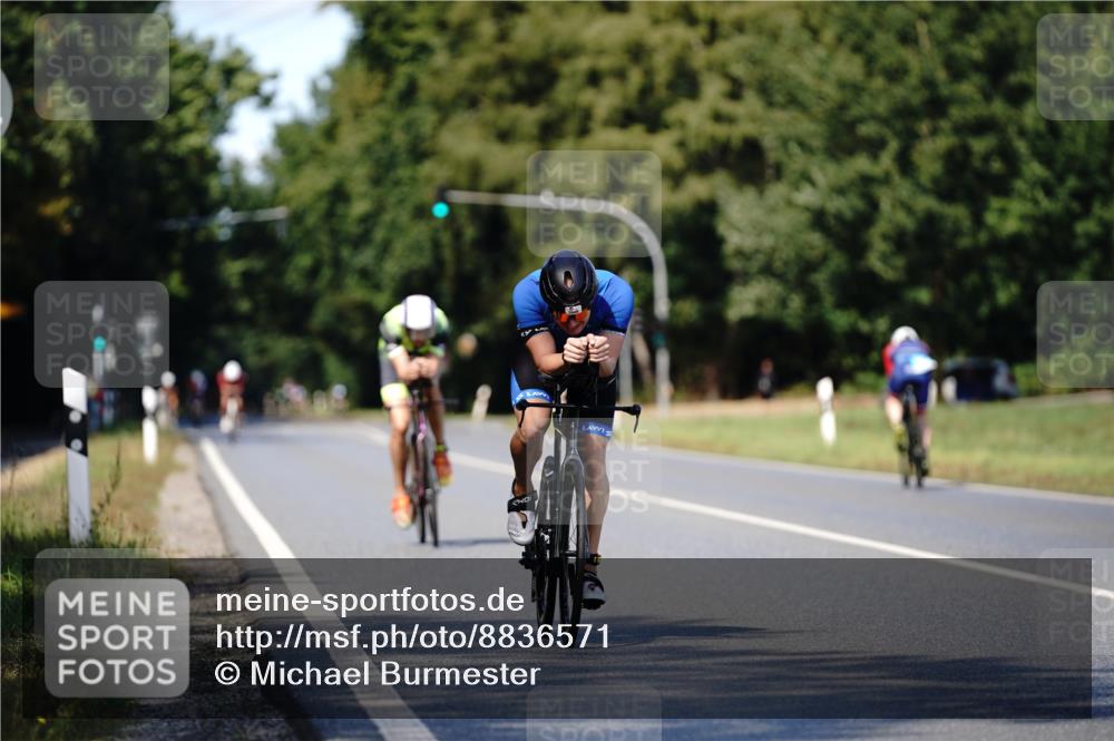 07.09.2025 - 19. Norderstedt Triathlon Michael Burmester http://msf.ph/oto/8836571 07.09.2025 14:07:14 Radfahren 1008, 1469 meine-sportfotos.de
