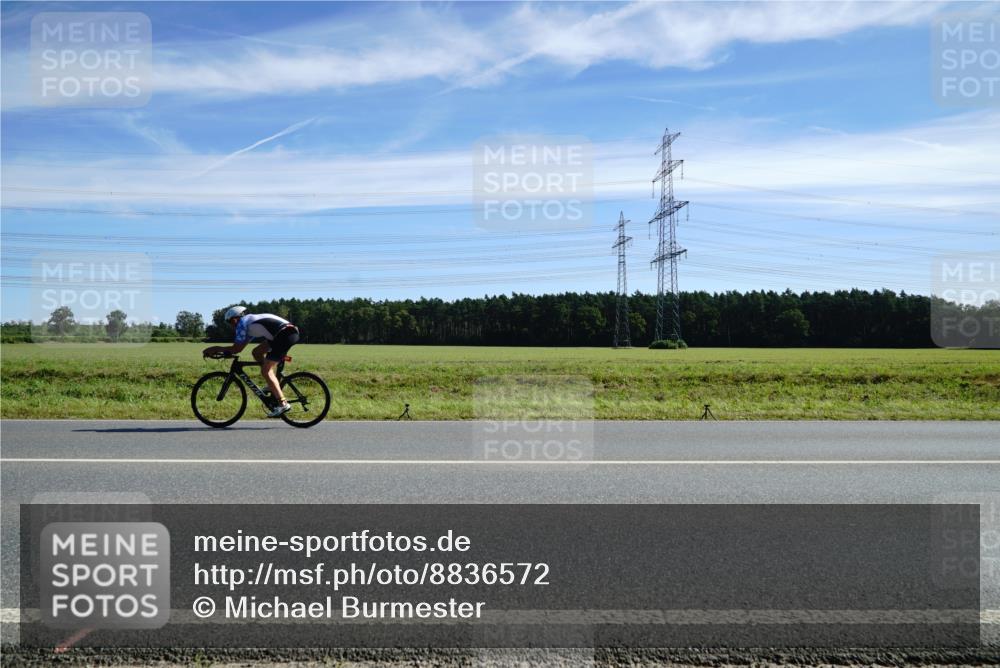 07.09.2025 - 19. Norderstedt Triathlon Michael Burmester http://msf.ph/oto/8836572 07.09.2025 12:01:23 Radfahren 1220, 1370 meine-sportfotos.de
