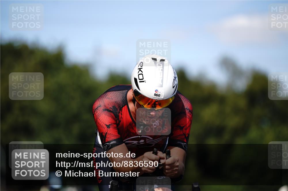07.09.2025 - 19. Norderstedt Triathlon Michael Burmester http://msf.ph/oto/8836590 07.09.2025 14:07:27 Radfahren 960, 971, 1036 meine-sportfotos.de
