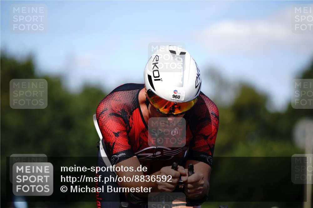 07.09.2025 - 19. Norderstedt Triathlon Michael Burmester http://msf.ph/oto/8836592 07.09.2025 14:07:27 Radfahren 960, 971, 1036 meine-sportfotos.de