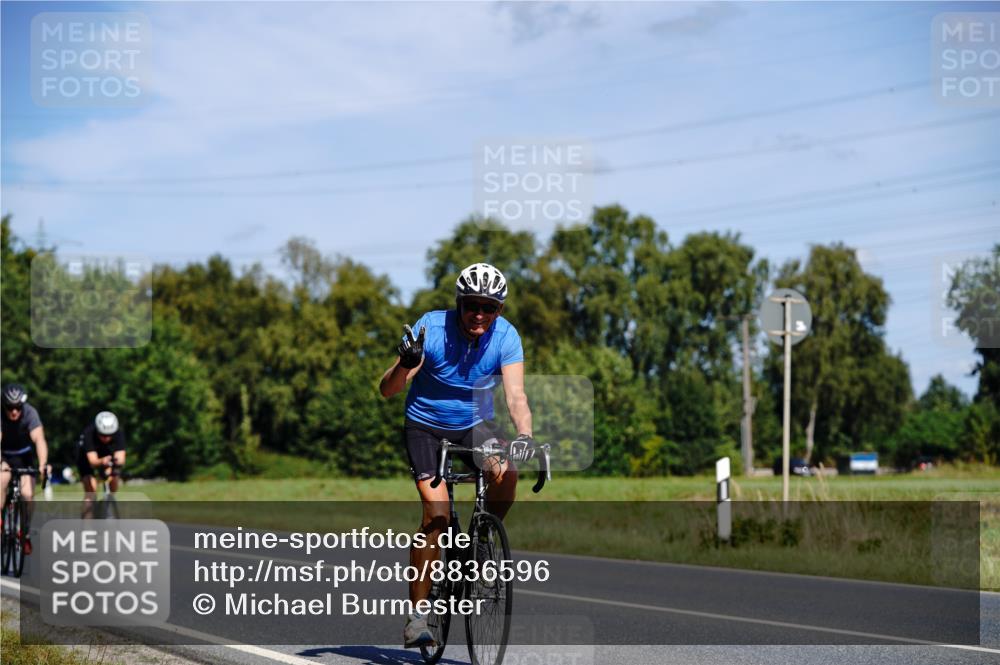 07.09.2025 - 19. Norderstedt Triathlon Michael Burmester http://msf.ph/oto/8836596 07.09.2025 12:48:00 Radfahren 277, 304, 744, 1344 meine-sportfotos.de