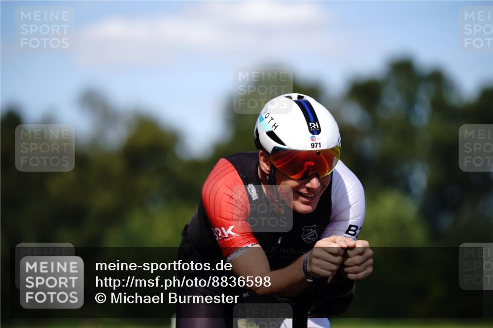 07.09.2025 - 19. Norderstedt Triathlon Michael Burmester http://msf.ph/oto/8836598 07.09.2025 14:07:30 Radfahren 971, 1000 meine-sportfotos.de