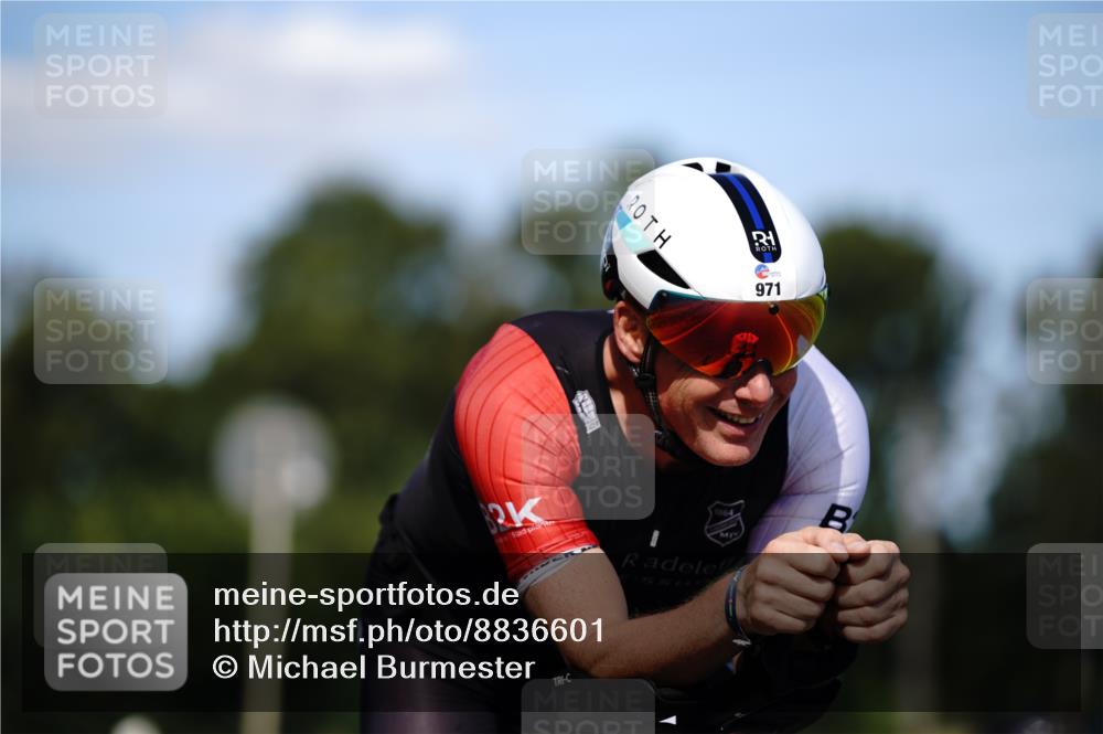 07.09.2025 - 19. Norderstedt Triathlon Michael Burmester http://msf.ph/oto/8836601 07.09.2025 14:07:30 Radfahren 971, 1000 meine-sportfotos.de