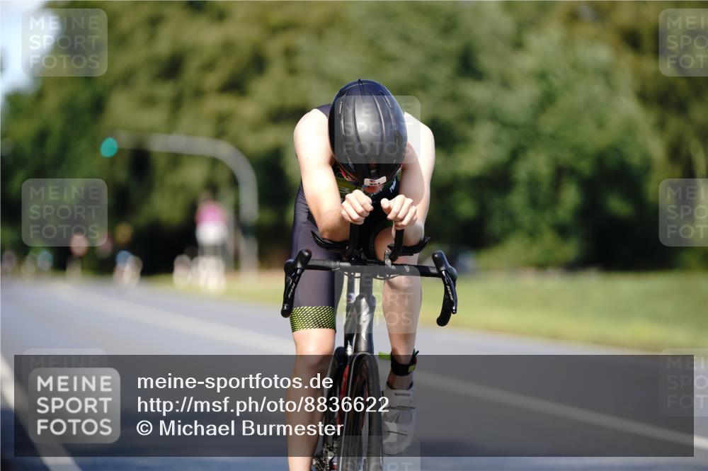 07.09.2025 - 19. Norderstedt Triathlon Michael Burmester http://msf.ph/oto/8836622 07.09.2025 14:07:50 Radfahren 994, 1014, 1027 meine-sportfotos.de