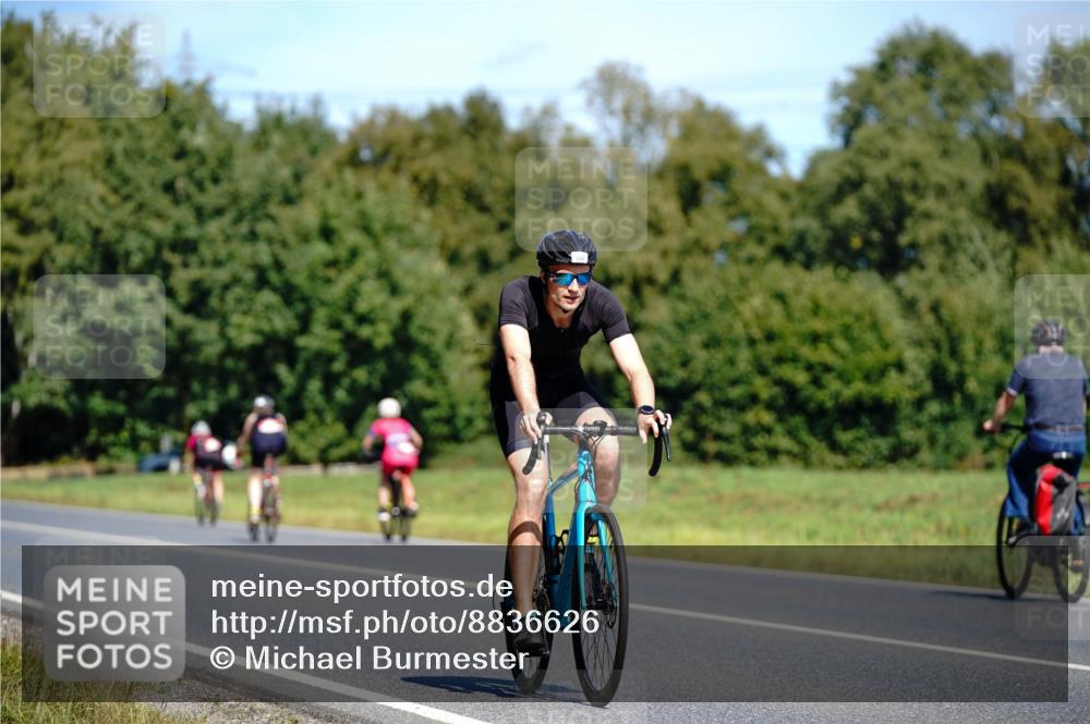07.09.2025 - 19. Norderstedt Triathlon Michael Burmester http://msf.ph/oto/8836626 07.09.2025 12:48:06 Radfahren 173, 277, 1344 meine-sportfotos.de