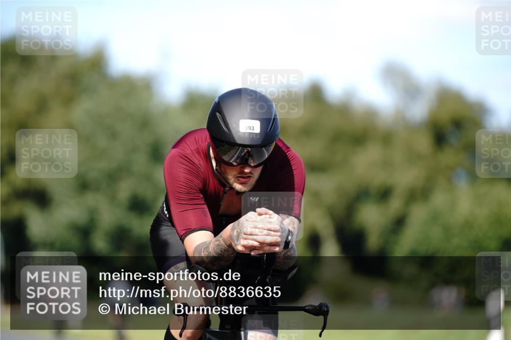 07.09.2025 - 19. Norderstedt Triathlon Michael Burmester http://msf.ph/oto/8836635 07.09.2025 14:08:07 Radfahren 393, 964, 969, 1020 meine-sportfotos.de