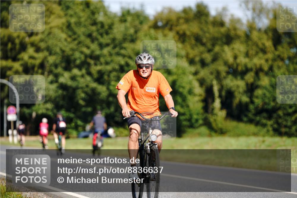 07.09.2025 - 19. Norderstedt Triathlon Michael Burmester http://msf.ph/oto/8836637 07.09.2025 12:48:12 Radfahren  meine-sportfotos.de