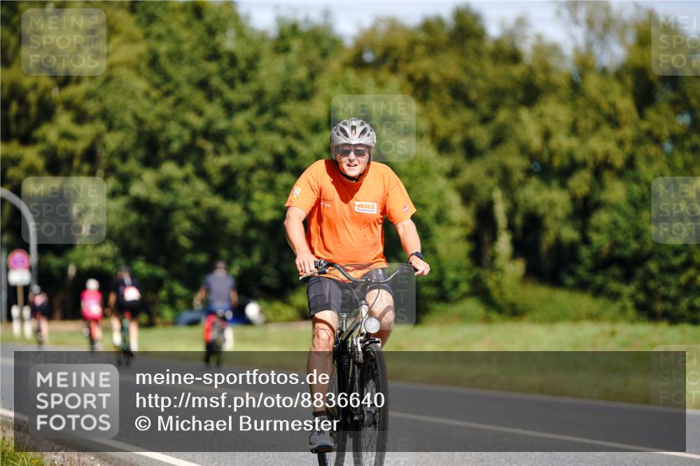 07.09.2025 - 19. Norderstedt Triathlon Michael Burmester http://msf.ph/oto/8836640 07.09.2025 12:48:12 Radfahren  meine-sportfotos.de