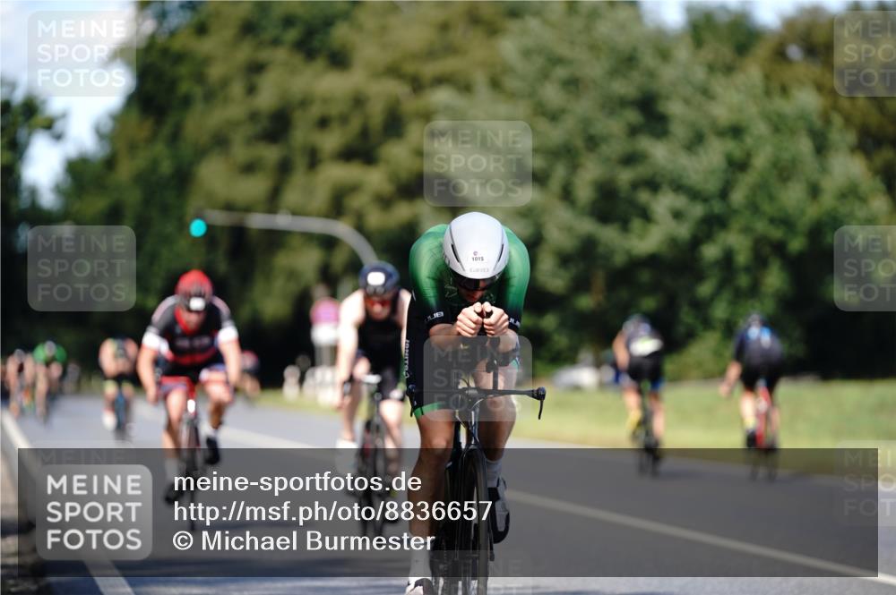 07.09.2025 - 19. Norderstedt Triathlon Michael Burmester http://msf.ph/oto/8836657 07.09.2025 14:08:23 Radfahren 987, 995, 1015 meine-sportfotos.de