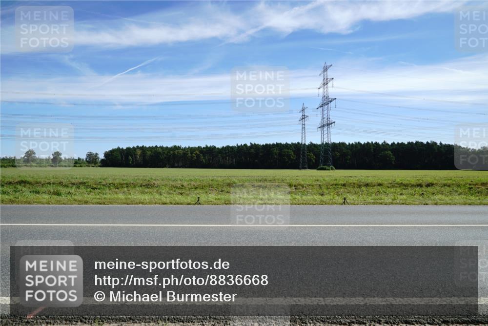 07.09.2025 - 19. Norderstedt Triathlon Michael Burmester http://msf.ph/oto/8836668 07.09.2025 12:01:35 Radfahren  meine-sportfotos.de