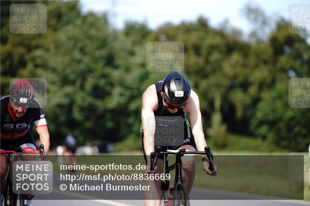 07.09.2025 - 19. Norderstedt Triathlon Michael Burmester http://msf.ph/oto/8836669 07.09.2025 14:08:25 Radfahren 987, 995, 1006, 1015 meine-sportfotos.de