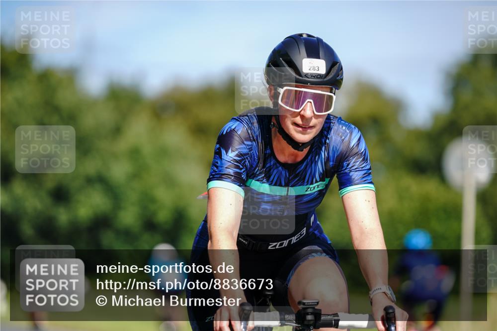 07.09.2025 - 19. Norderstedt Triathlon Michael Burmester http://msf.ph/oto/8836673 07.09.2025 12:48:46 Radfahren 283, 810, 853 meine-sportfotos.de