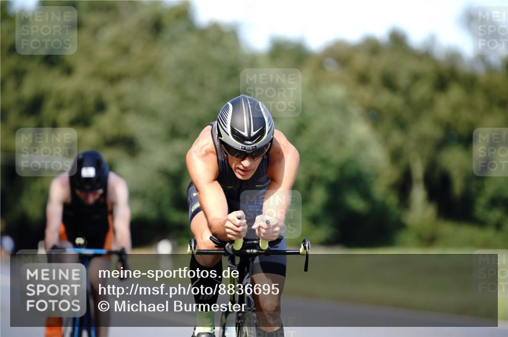 07.09.2025 - 19. Norderstedt Triathlon Michael Burmester http://msf.ph/oto/8836695 07.09.2025 14:08:35 Radfahren 1002, 1031, 1457 meine-sportfotos.de