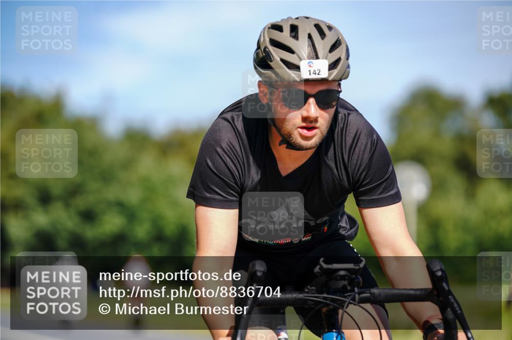 07.09.2025 - 19. Norderstedt Triathlon Michael Burmester http://msf.ph/oto/8836704 07.09.2025 12:48:55 Radfahren 142, 1216 meine-sportfotos.de