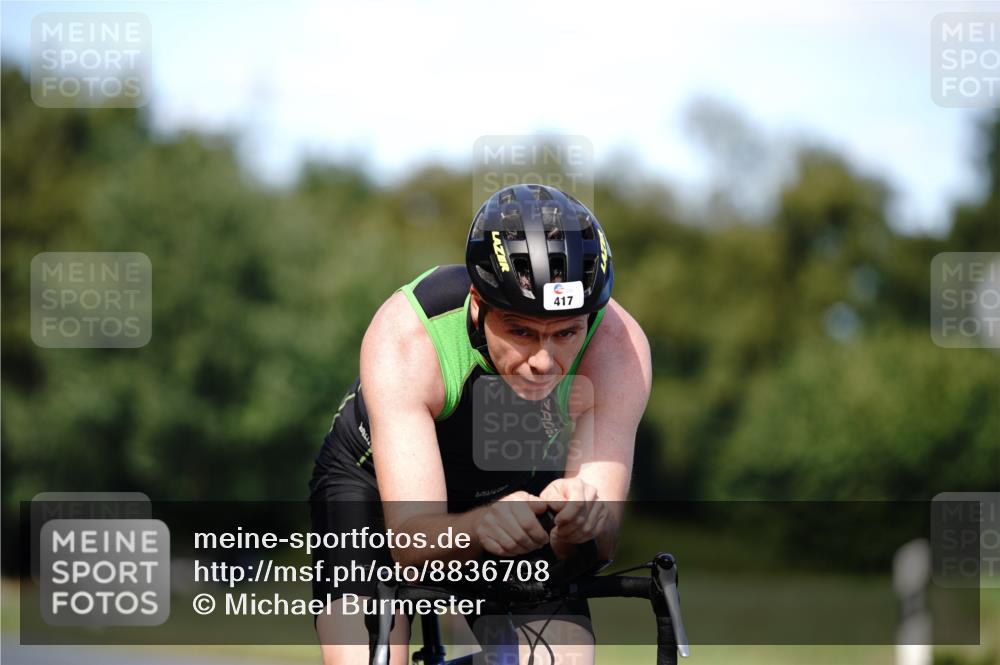 07.09.2025 - 19. Norderstedt Triathlon Michael Burmester http://msf.ph/oto/8836708 07.09.2025 14:08:39 Radfahren 417, 1002 meine-sportfotos.de