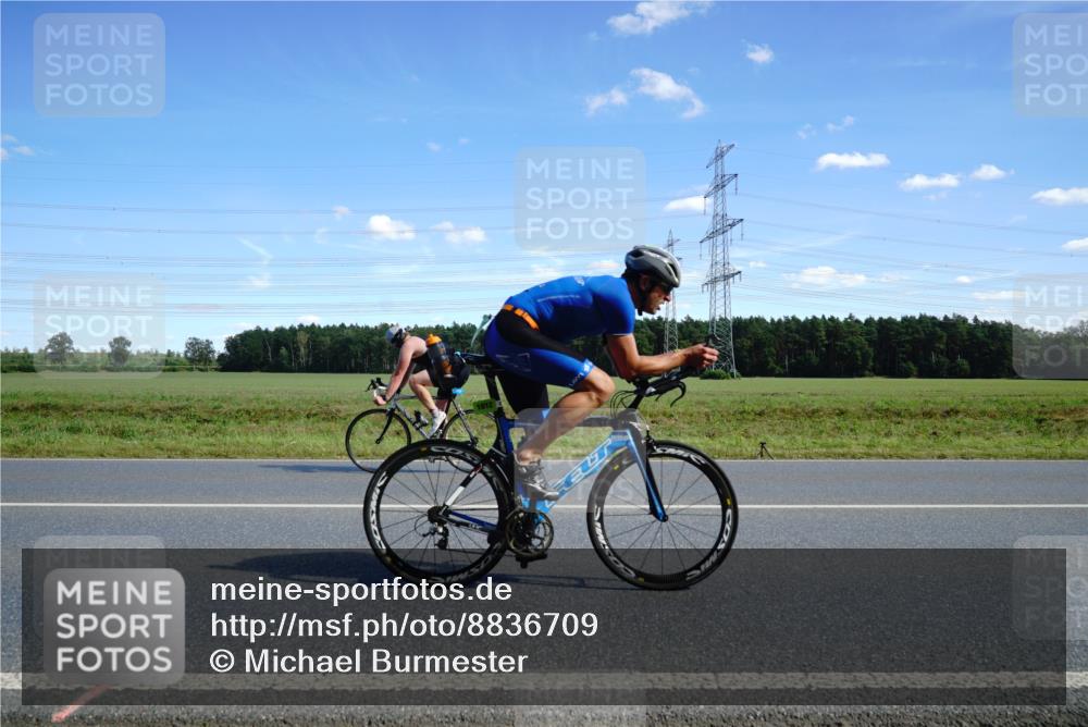 07.09.2025 - 19. Norderstedt Triathlon Michael Burmester http://msf.ph/oto/8836709 07.09.2025 14:06:40 Radfahren  meine-sportfotos.de