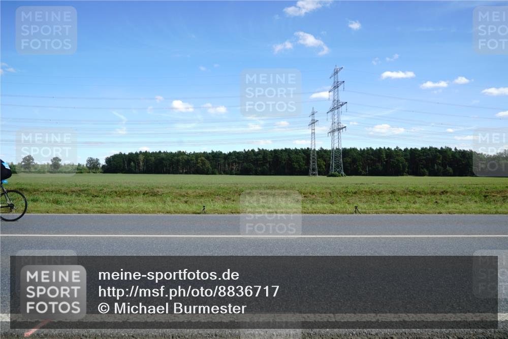 07.09.2025 - 19. Norderstedt Triathlon Michael Burmester http://msf.ph/oto/8836717 07.09.2025 14:06:40 Radfahren  meine-sportfotos.de