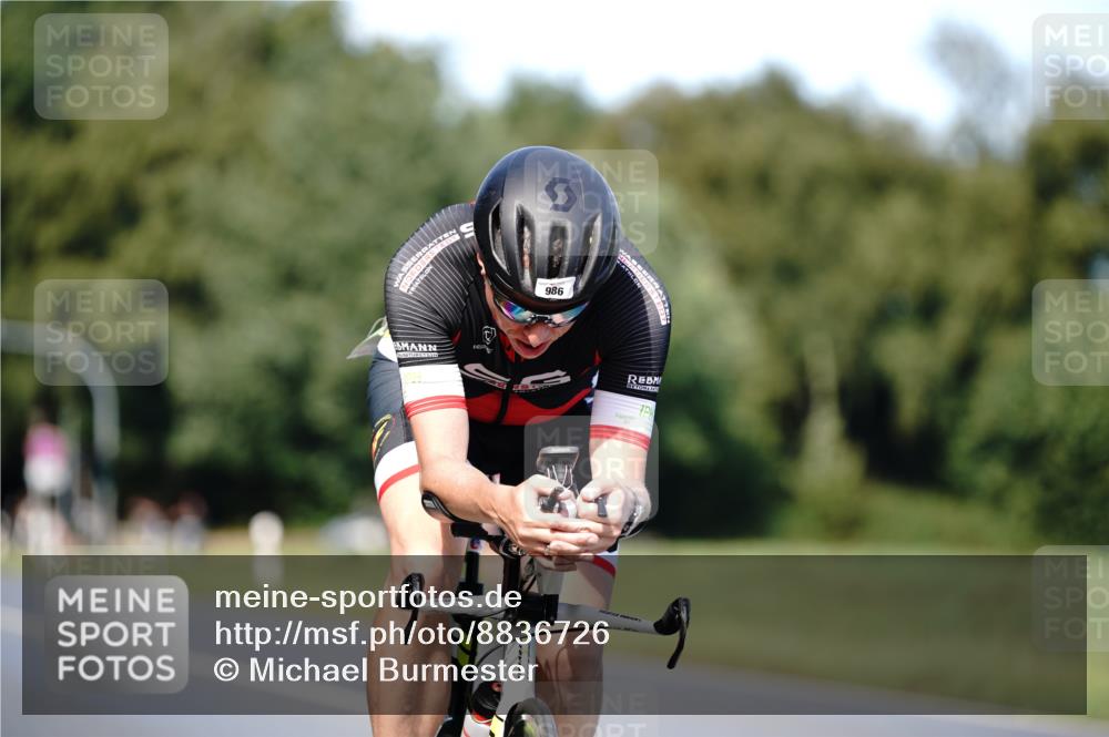 07.09.2025 - 19. Norderstedt Triathlon Michael Burmester http://msf.ph/oto/8836726 07.09.2025 14:08:51 Radfahren 986, 990, 992 meine-sportfotos.de