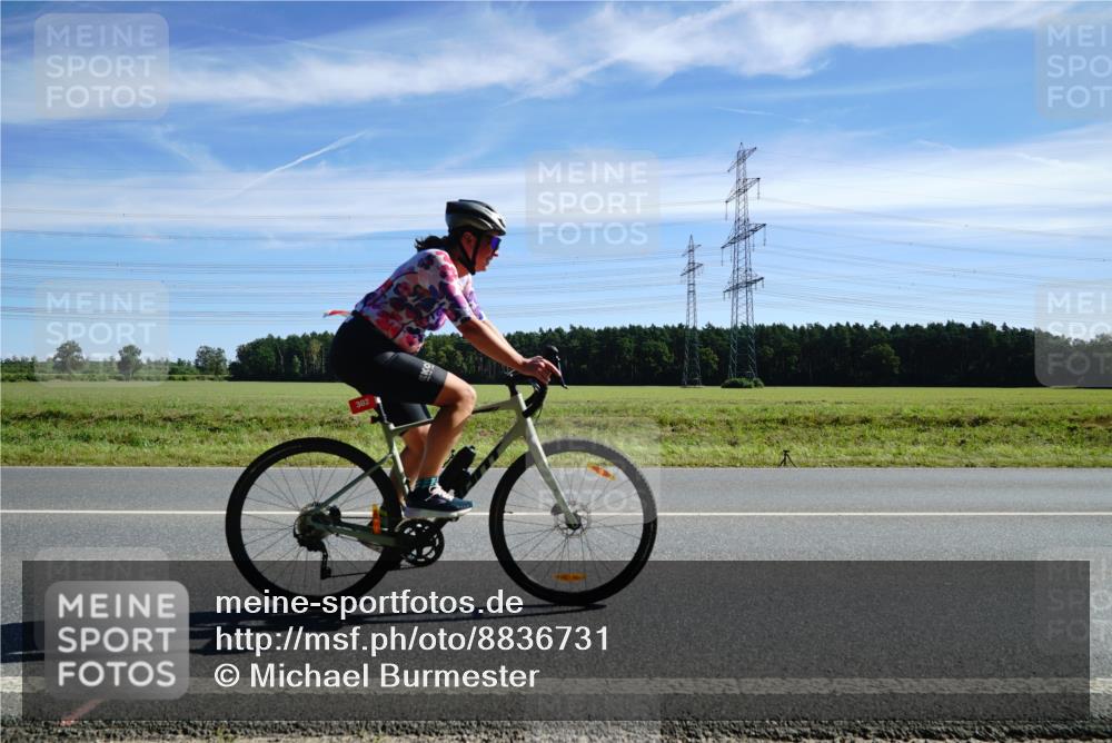 07.09.2025 - 19. Norderstedt Triathlon Michael Burmester http://msf.ph/oto/8836731 07.09.2025 12:01:45 Radfahren 302, 898, 1380 meine-sportfotos.de